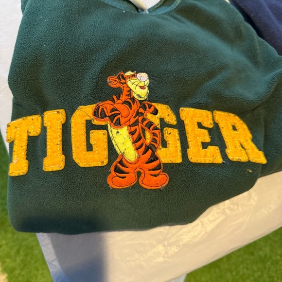 Vintage Disney Tigger Green Sweater - Picture 2 of 7